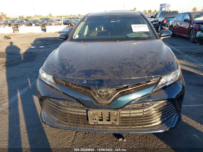 2019 Toyota Camry Le VIN: 4T1B11HK5KU240864 Lot: 38229526