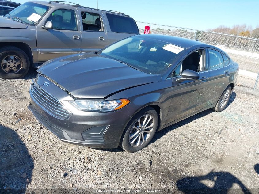 3FA6P0HD1LR160556 2020 Ford Fusion Se