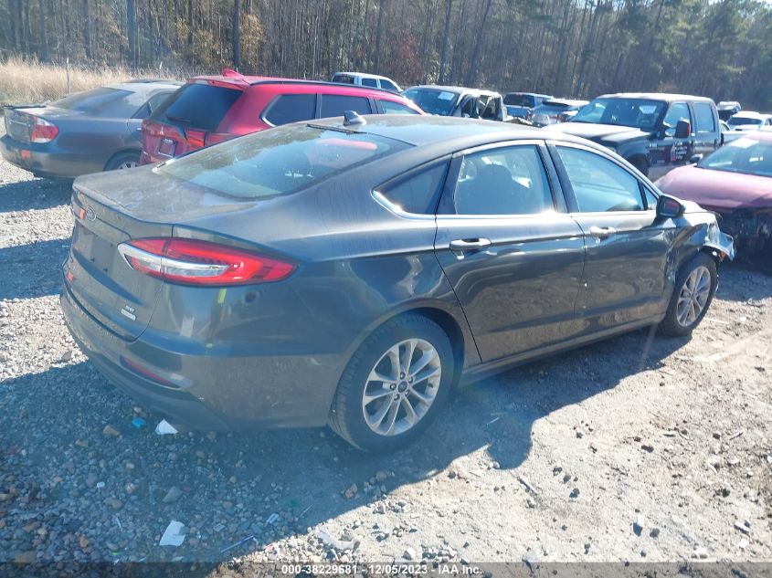 3FA6P0HD1LR160556 2020 Ford Fusion Se