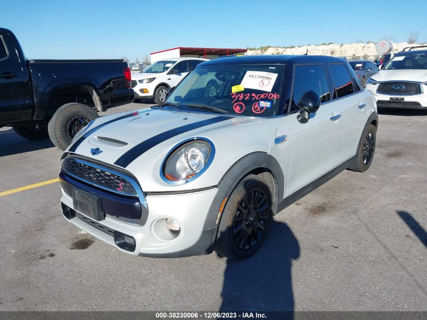 2016 Mini Cooper Hardtop 4 Door S VIN: WMWXU3C5XG2D28570 Lot: 38230006