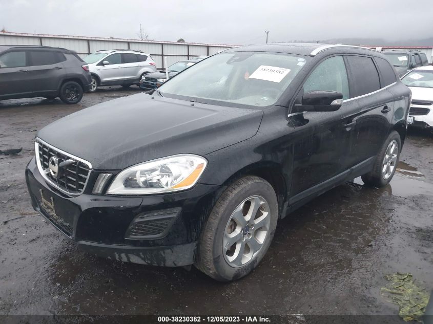 2013 Volvo Xc60 3.2/3.2 Platinum VIN: YV4940DZ7D2428501 Lot: 38230382