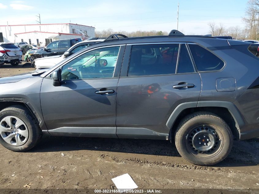 2T3F1RFVXKW026974 2019 Toyota Rav4 Le