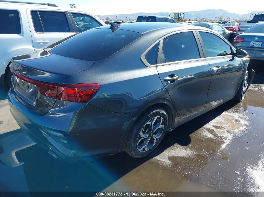 3KPF24AD8ME387925 2021 Kia Forte Lxs