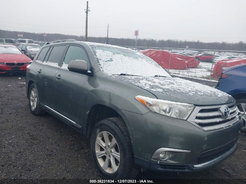 2013 Toyota Highlander Se V6 VIN: 5TDBK3EH8DS264735 Lot: 38231834