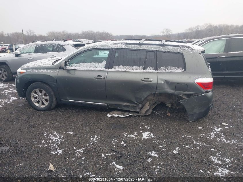 2013 Toyota Highlander Se V6 VIN: 5TDBK3EH8DS264735 Lot: 38231834