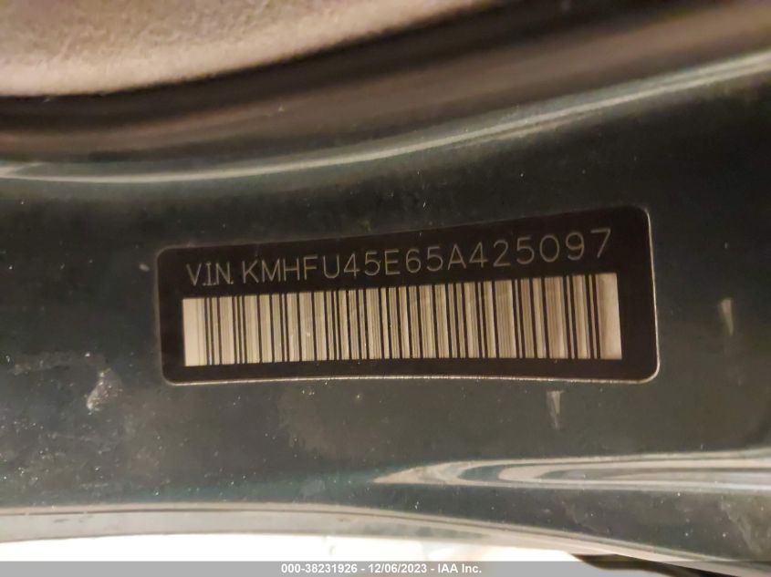 2005 Hyundai Xg350 Base (A5)/L VIN: KMHFU45E65A425097 Lot: 38231926