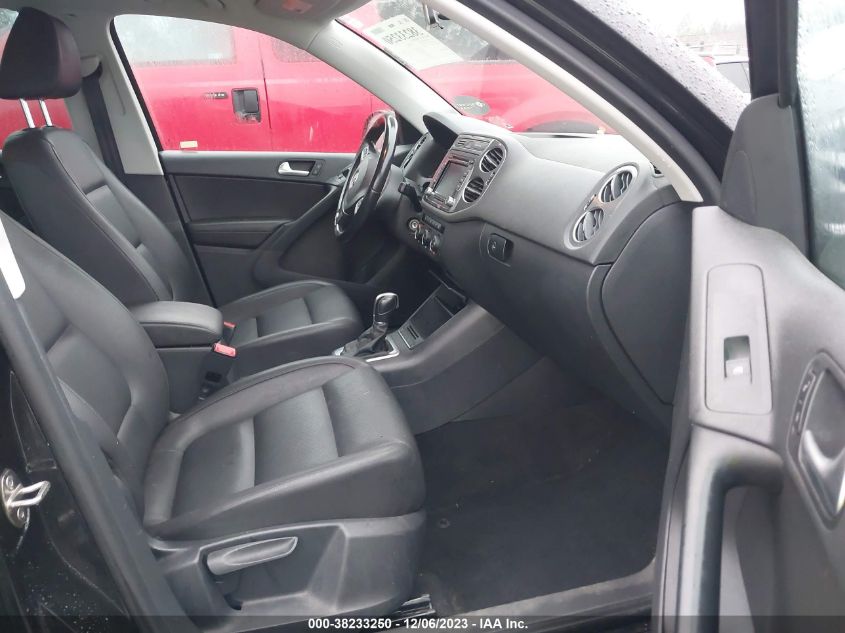 WVGBV7AXXFW557448 2015 Volkswagen Tiguan Se