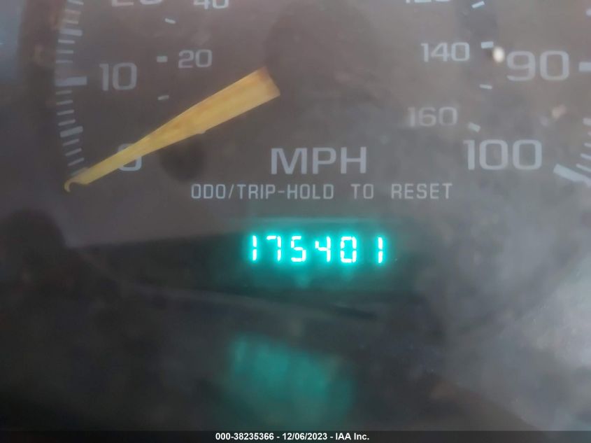 2001 GMC Sonoma Sls W/1Sg Pkg VIN: 1GTCS19W018110179 Lot: 38235366