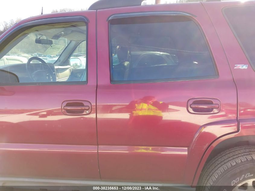 2005 Chevrolet Tahoe Z71 VIN: 1GNEK13T55R271285 Lot: 38235653