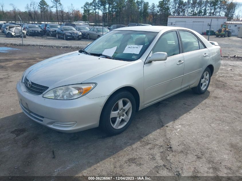 2002 Toyota Camry Le VIN: 4T1BE32K72U093813 Lot: 38236567