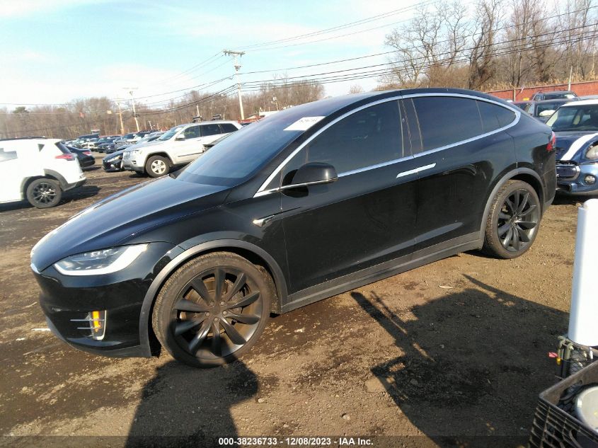 2018 Tesla Model X 100D/75D/P100D VIN: 5YJXCAE25JF113483 Lot: 38236733