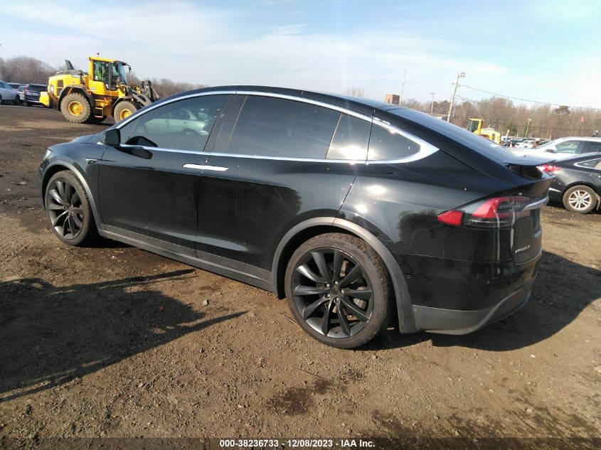 2018 Tesla Model X 100D/75D/P100D VIN: 5YJXCAE25JF113483 Lot: 38236733