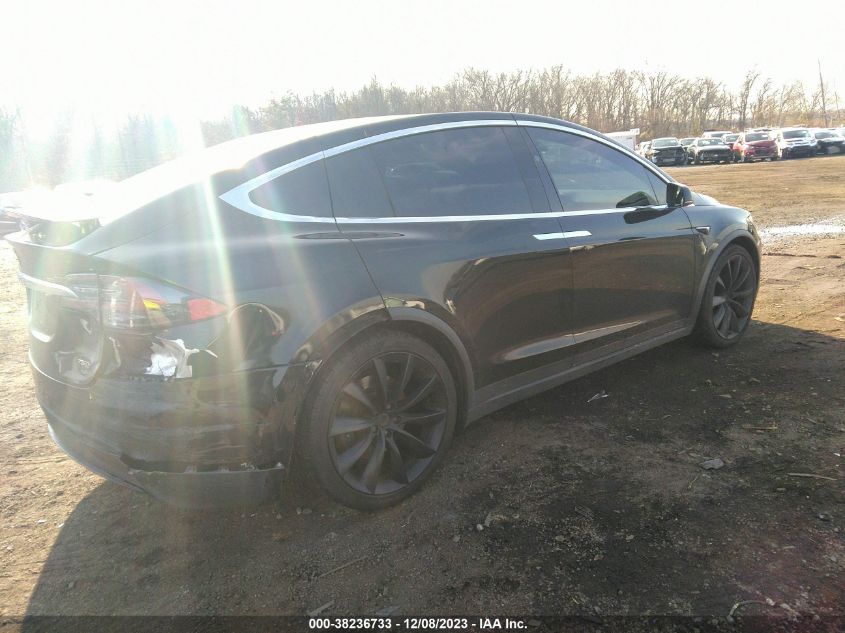 2018 Tesla Model X 100D/75D/P100D VIN: 5YJXCAE25JF113483 Lot: 38236733