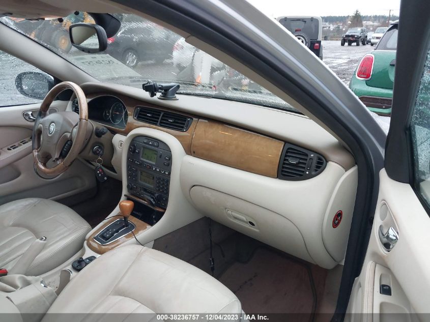 2003 Jaguar X-Type 2.5L Auto/2.5L Manual VIN: SAJEA51D13XD14774 Lot: 38236757