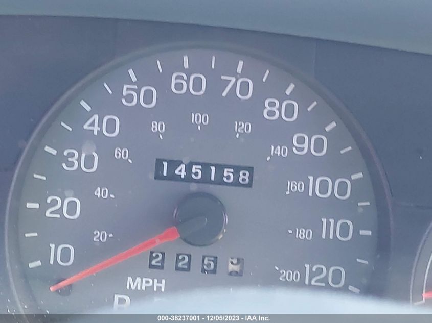 2002 Mercury Grand Marquis Ls Premium VIN: 2MEFM75W52X654435 Lot: 38237001