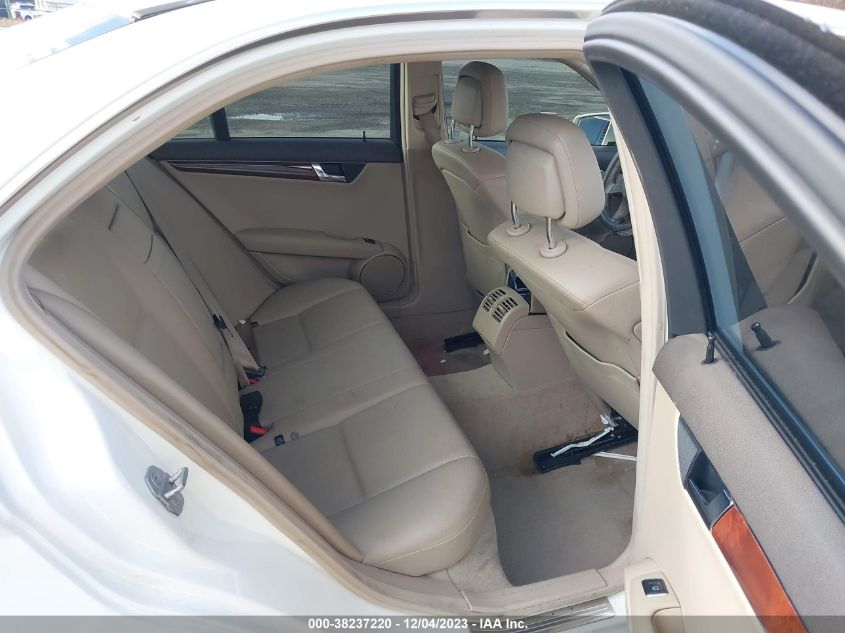 2011 Mercedes-Benz C 300 Luxury 4Matic VIN: WDDGF8BB1BR151864 Lot: 38237220