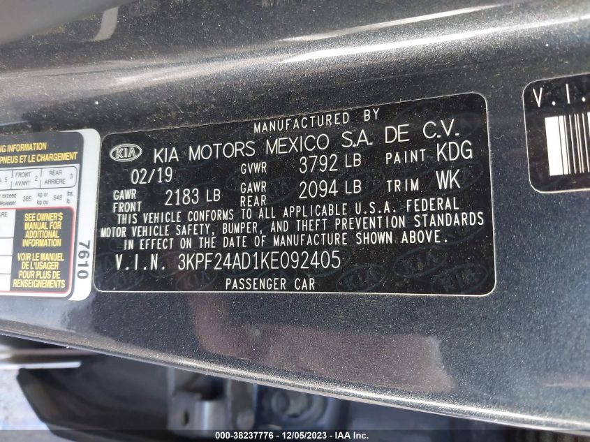 3KPF24AD1KE092405 2019 Kia Forte Lxs