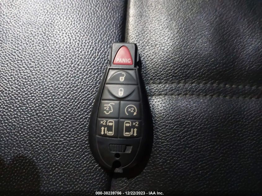 2015 Chrysler Town & Country Touring VIN: 2C4RC1BG6FR563213 Lot: 38239756