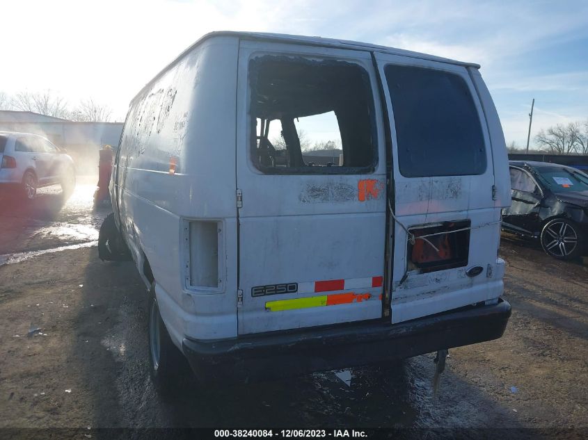 2000 Ford Econoline Recreational/Commercial VIN: 1FTNE24L0YHB78849 Lot: 38240084