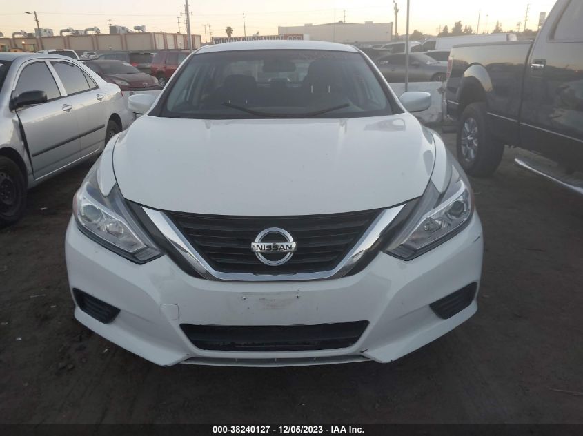 2017 Nissan Altima 2.5 Sr/2.5 Sv/2.5/2.5 S/2.5 Sl VIN: 1N4AL3AP2HN306064 Lot: 38240127