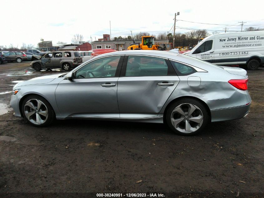 1HGCV1F96JA121106 2018 Honda Accord Touring