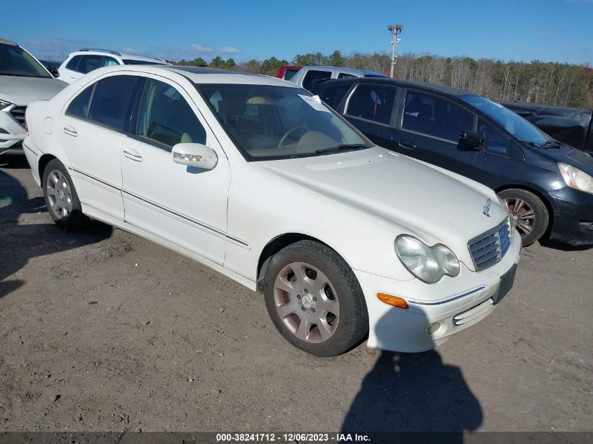 2005 Mercedes-Benz C-Class 3.2L VIN: WDBRF64J65F580594 Lot: 38241712