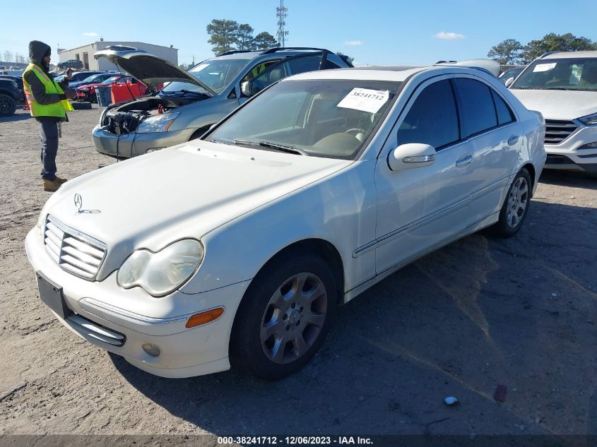 2005 Mercedes-Benz C-Class 3.2L VIN: WDBRF64J65F580594 Lot: 38241712