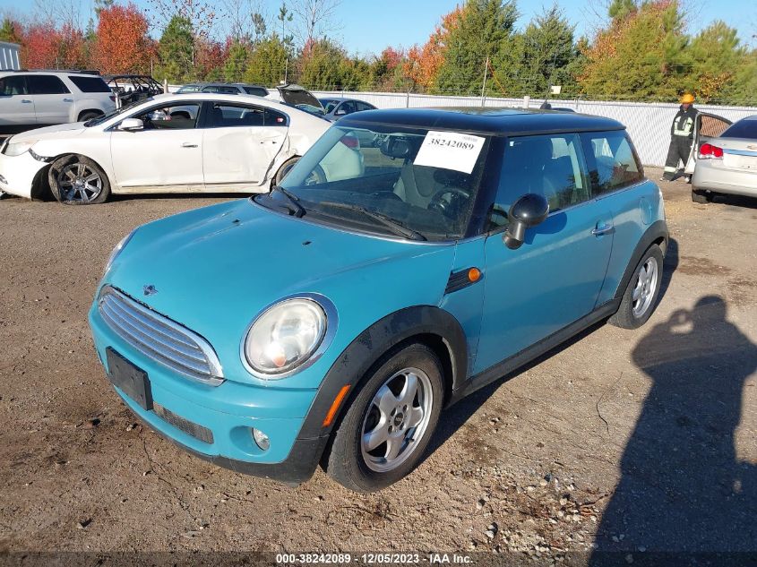 2009 Mini Cooper VIN: WMWMF33599TU74420 Lot: 38242089