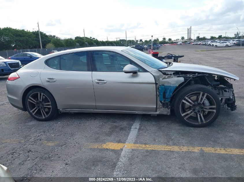 2013 Porsche Panamera 4 VIN: WP0AA2A7XDL011410 Lot: 38242269