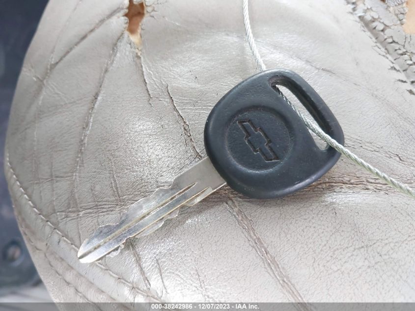 2002 Chevrolet Suburban Ls VIN: 1GNFK16Z92J191079 Lot: 38242986