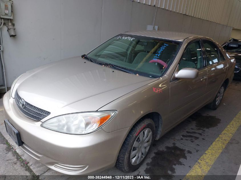 2004 Toyota Camry Le VIN: 4T1BE32K34U905935 Lot: 38244948