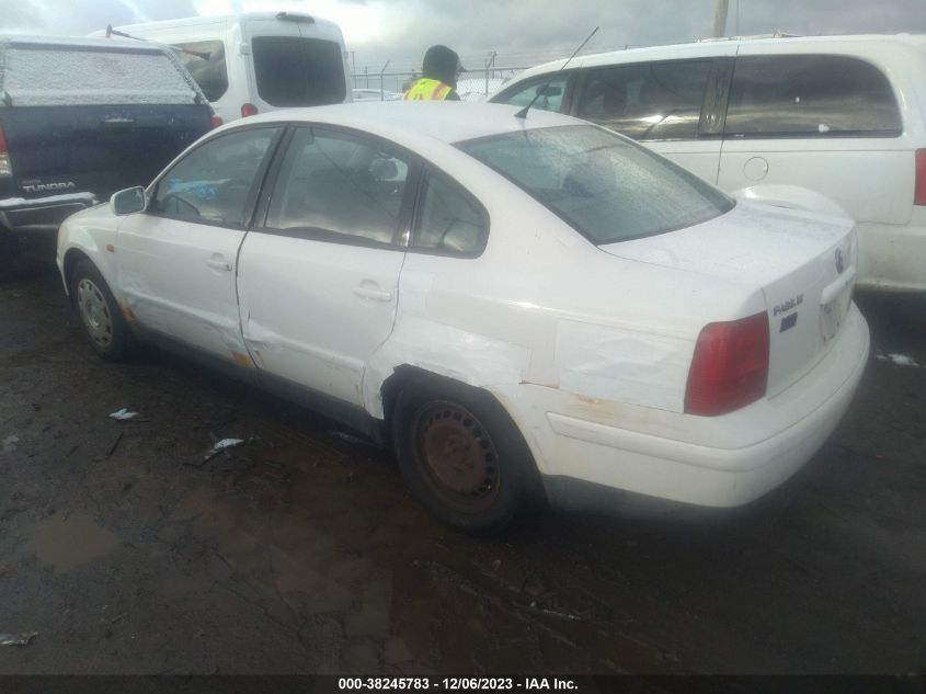 1998 Volkswagen Passat Gls VIN: WVWMA63B3WE188040 Lot: 38245783