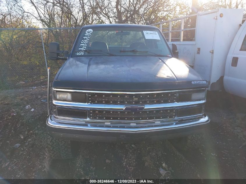 1994 Chevrolet Gmt-400 C2500 VIN: 2GCFC29K0R1235288 Lot: 38246646