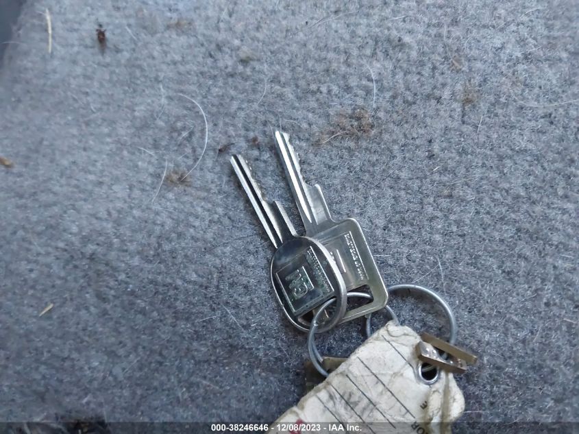 1994 Chevrolet Gmt-400 C2500 VIN: 2GCFC29K0R1235288 Lot: 38246646