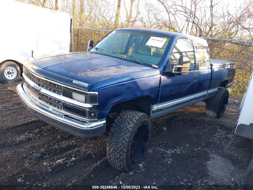 1994 Chevrolet Gmt-400 C2500 VIN: 2GCFC29K0R1235288 Lot: 38246646