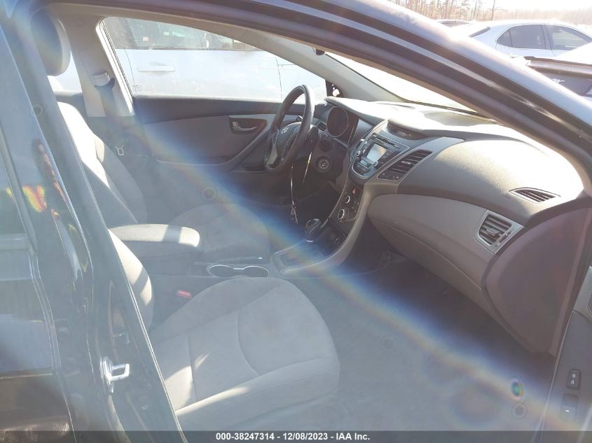 KMHDH4AE4GU628413 2016 Hyundai Elantra Se