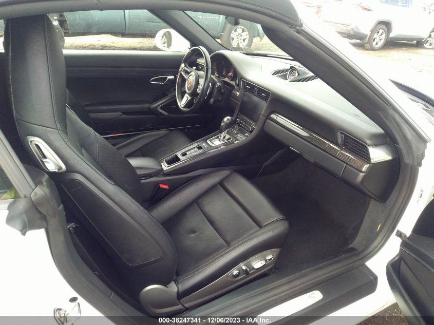 2017 Porsche 911 Carrera S VIN: WP0CB2A97HS155810 Lot: 38247341