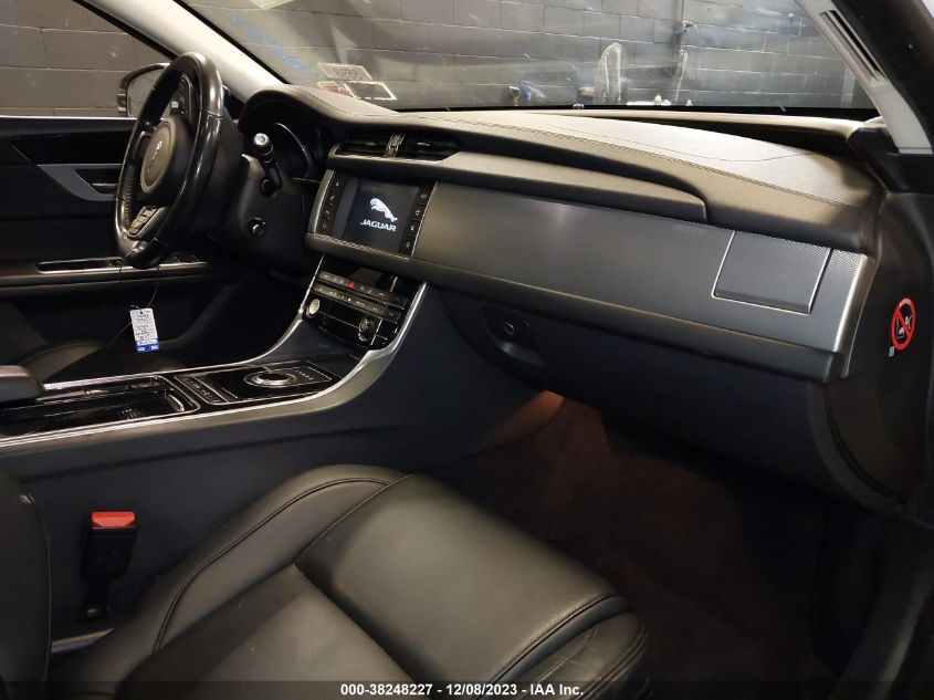 2018 Jaguar Xf 25T Premium VIN: SAJBJ4FX5JCY58647 Lot: 38248227