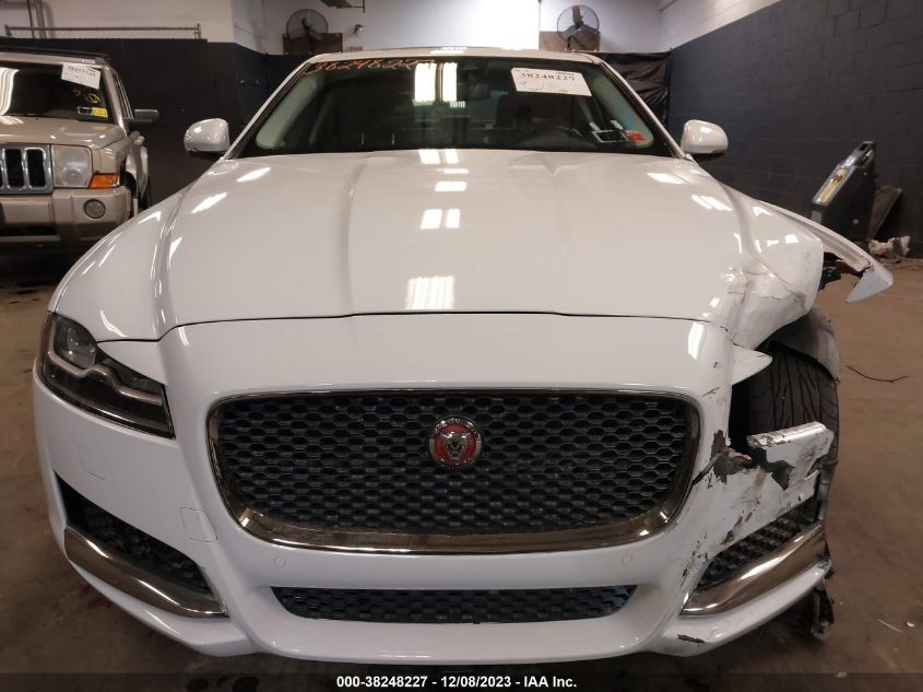 2018 Jaguar Xf 25T Premium VIN: SAJBJ4FX5JCY58647 Lot: 38248227