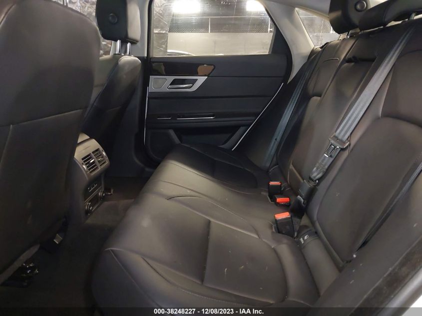 2018 Jaguar Xf 25T Premium VIN: SAJBJ4FX5JCY58647 Lot: 38248227