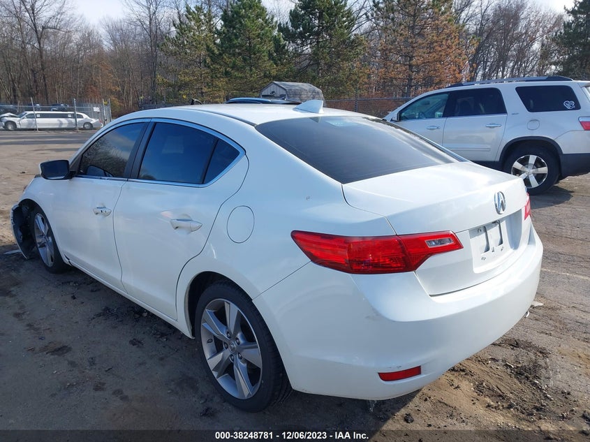 2013 Acura Ilx 2.0L VIN: 19VDE1F77DE013086 Lot: 38248781