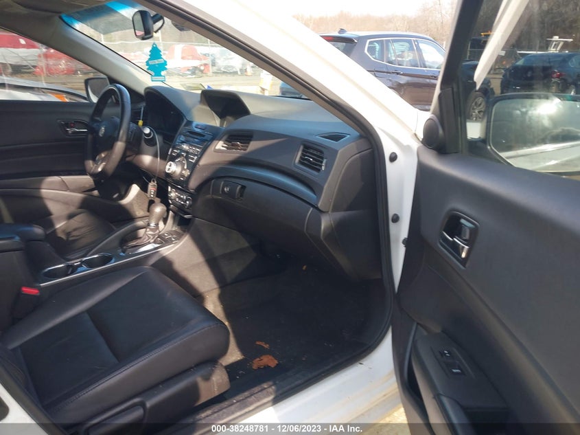 2013 Acura Ilx 2.0L VIN: 19VDE1F77DE013086 Lot: 38248781