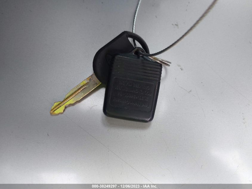 2004 Ford Expedition Xls VIN: 1FMRU13W24LB36003 Lot: 38249297