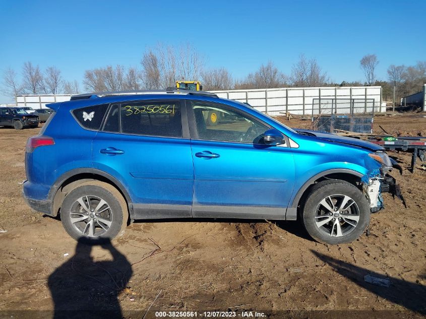 JTMRFREV0JJ180350 2018 Toyota Rav4 Xle