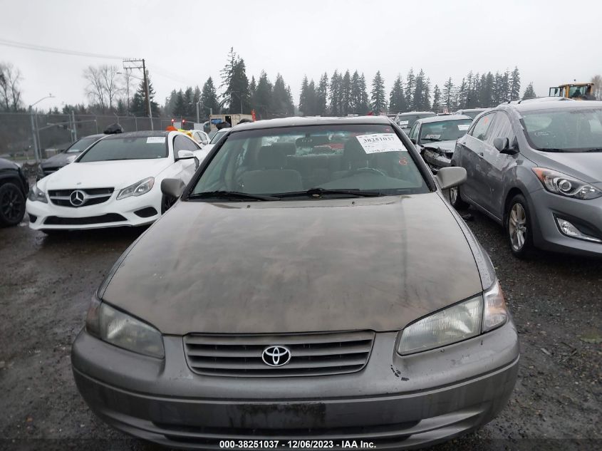 1997 Toyota Camry Le VIN: 4T1BG22K5VU060432 Lot: 38251037