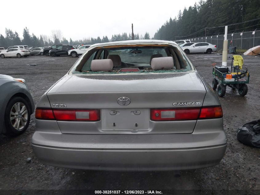 1997 Toyota Camry Le VIN: 4T1BG22K5VU060432 Lot: 38251037