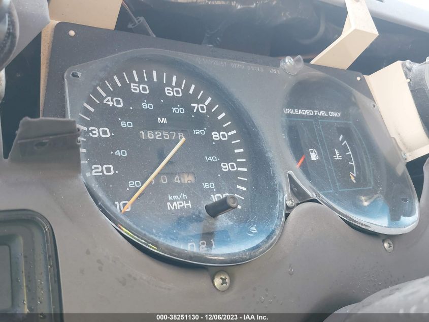 1994 Dodge Ram Van B250 VIN: 2B7HB21Y2RK110282 Lot: 38251130