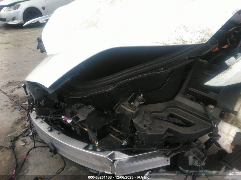 2022 Tesla Model X Plaid Tri Motor All-Wheel Drive VIN: 7SAXCBE61NF329624 Lot: 38251188