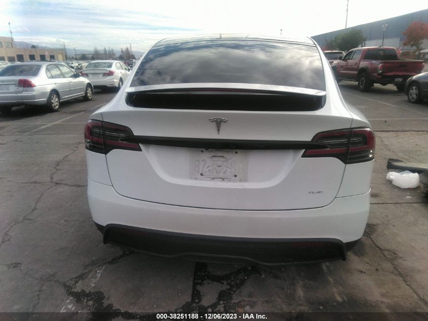 2022 Tesla Model X Plaid Tri Motor All-Wheel Drive VIN: 7SAXCBE61NF329624 Lot: 38251188