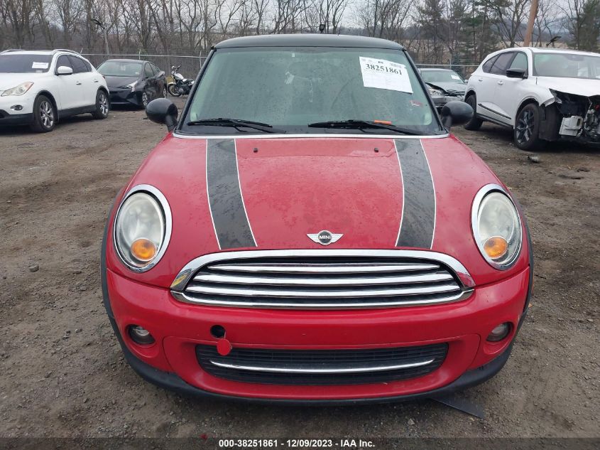 2011 Mini Cooper VIN: WMWSU3C52BT252806 Lot: 38251861